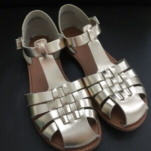 Stylish Metallic Sandals girls 3